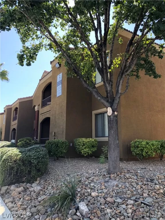 MLS: 2146763 Condo For Sale