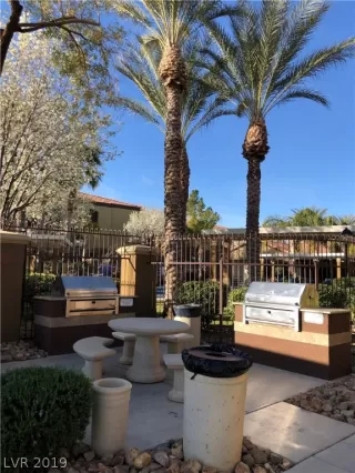 Photo #3: 2146763 Listing