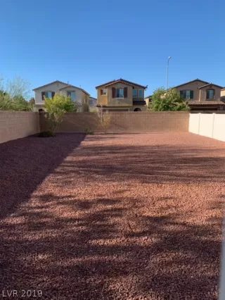 Photo #6: 2146768 Listing