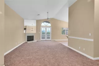 Photo #3: 2146803 Listing