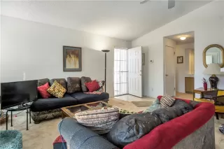 Photo #2: 2146811 Listing 