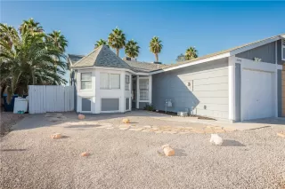 Photo #5: 2146817 Listing 