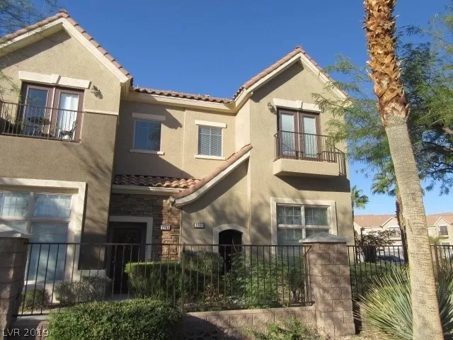 MLS: 2146833 Condo For Sale