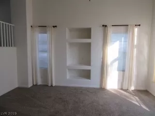 Photo #2: 2146833 Listing