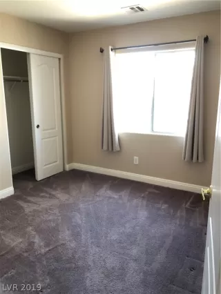 Photo #3: 2146890 Listing 