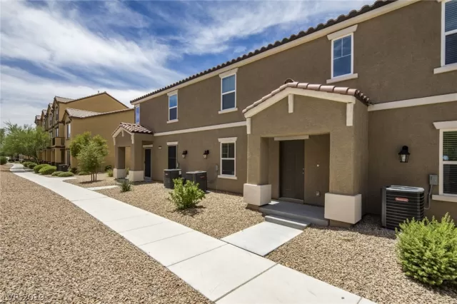 MLS: 2146913 Condo For Sale