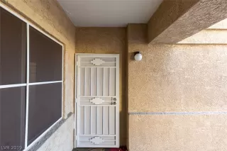 Photo #3: 2146915 Listing