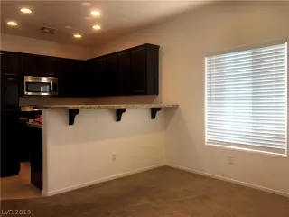 Photo #2: 2146924 Listing 