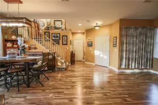 Photo #3: 2146975 Listing 