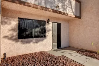 Photo #2: 2146980 Listing