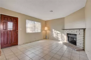 Photo #5: 2146980 Listing