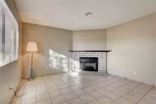 Photo #6: 2146980 Listing