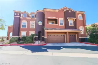 Photo #1: 2147062 Listing