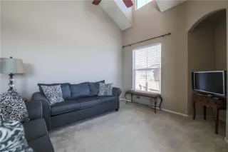 Photo #2: 2147062 Listing