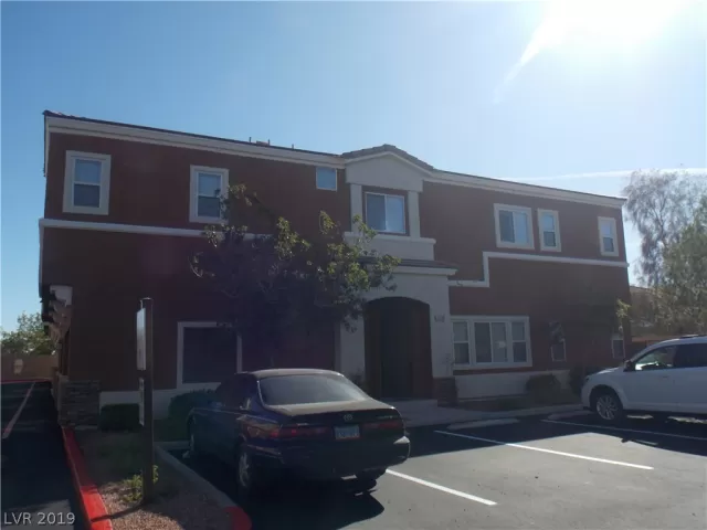 MLS: 2147072 Condo For Sale