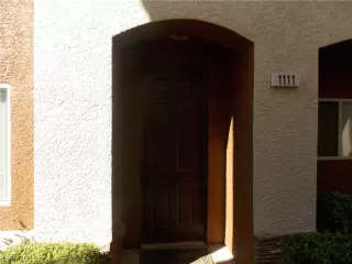 Photo #3: 2147072 Listing