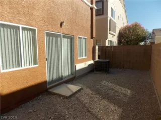 Photo #6: 2147072 Listing