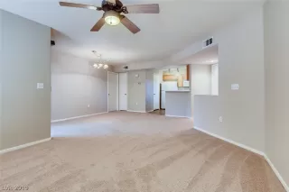 Photo #5: 2147135 Listing