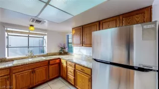 Photo #3: 2147151 Listing