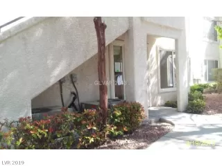 Photo #1: 2147256 Listing