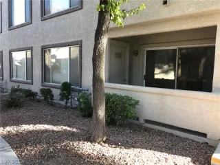 Photo #2: 2147256 Listing