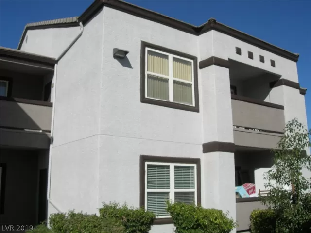 MLS: 2147275 Condo For Sale