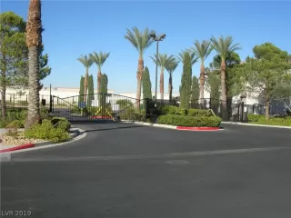 Photo #1: 2147275 Listing 