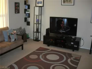 Photo #3: 2147275 Listing 