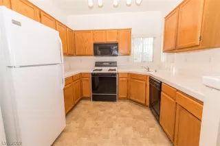 Photo #4: 2147307 Listing