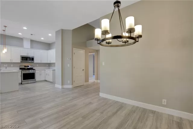 MLS: 2147322 Condo For Sale