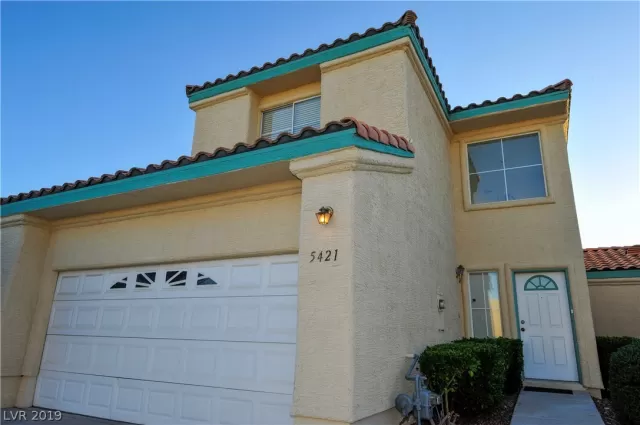 MLS: 2147328 Condo For Sale