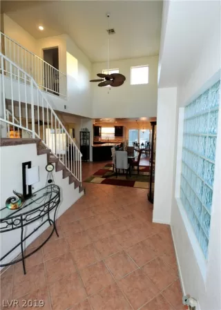 Photo #2: 2147328 Listing