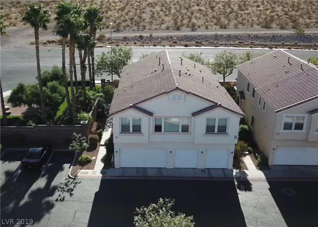 MLS: 2147361 Condo For Sale