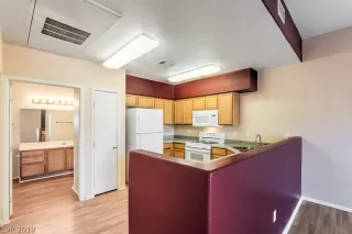 Photo #1: 2147383 Listing 