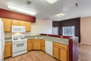 Photo #2: 2147383 Listing 