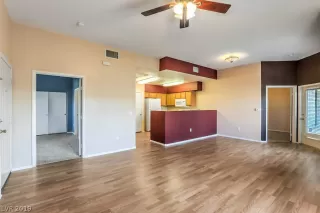 Photo #3: 2147383 Listing 