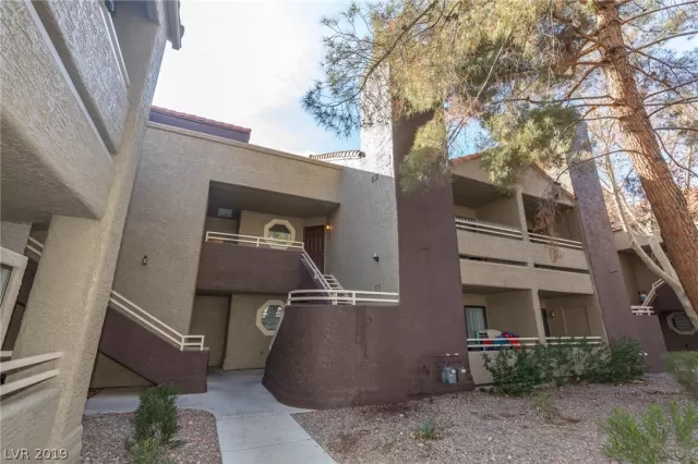MLS: 2147390 Condo For Sale