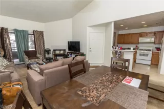 Photo #2: 2147390 Listing