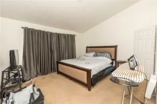 Photo #4: 2147390 Listing
