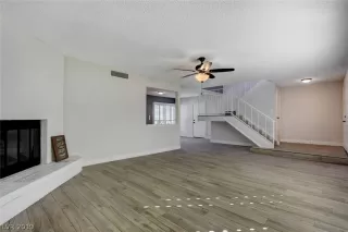 Photo #6: 2147419 Listing