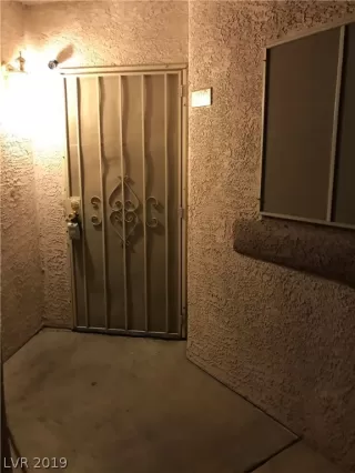 Photo #6: 2147446 Listing 