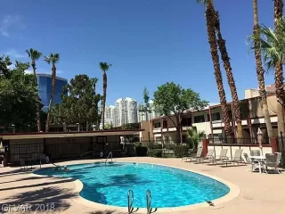 Photo #1: 2147569 Listing