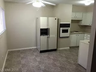 Photo #4: 2147569 Listing