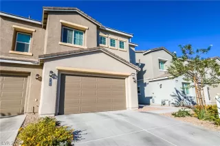 Photo #1: 2147586 Listing