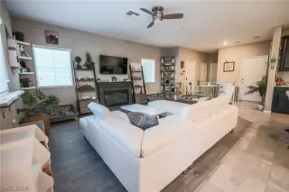 Photo #2: 2147586 Listing