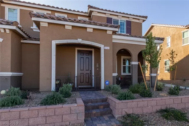 MLS: 2147587 Condo For Sale