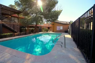 Photo #1: 2147605 Listing