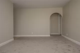 Photo #6: 2147616 Listing 