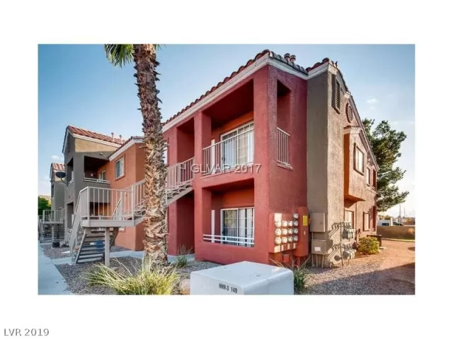 MLS: 2147649 Condo For Sale