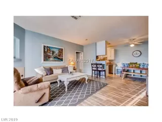 Photo #4: 2147649 Listing 